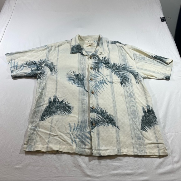 Paradise Shores Hawaiian Men’s Shirt Button Down Short Sleeve Palms print Shirt - Picture 7 of 8